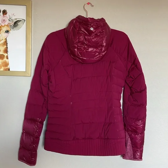 Lululemon Athletica Dark Pink Puffer Jacket with Quilted Design - size 6 - Picture 2 of 8